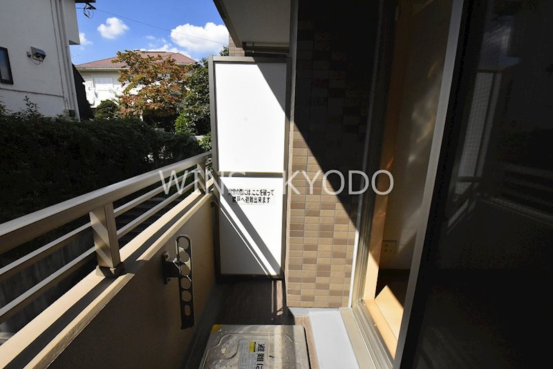 世田谷区成城４丁目の賃貸マンションのバルコニー