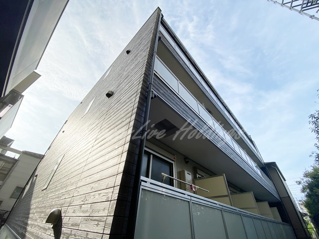 鎌倉市山崎の賃貸マンションの外観|おしゃれな外観です♪