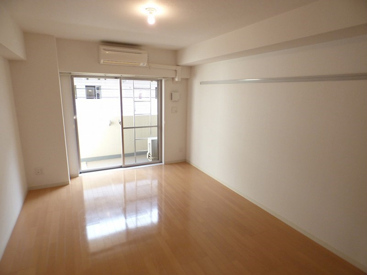 【寝室】エルセレーノ石屋川 