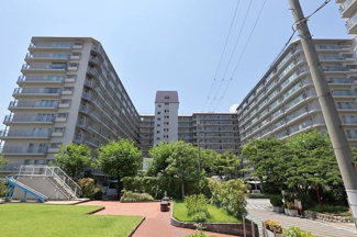 【外観】 | 【サンハイツ武庫之荘１号棟】地上１１階建　総戸数353戸　ご紹介のお部屋は3階部分です♪