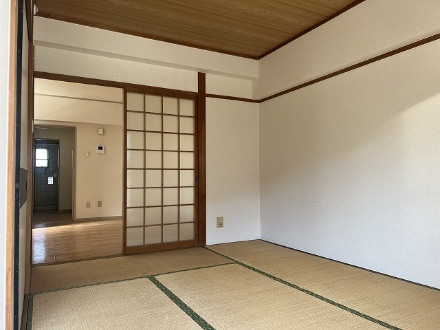岡嶋グリーンハイツの和室