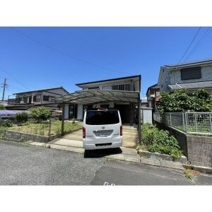 神屋町戶建貸家の駐車場