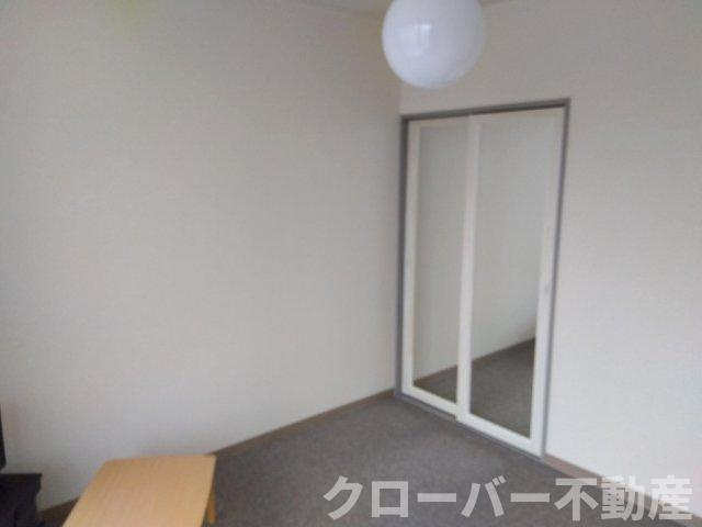 レオパレス宇多津の寝室
