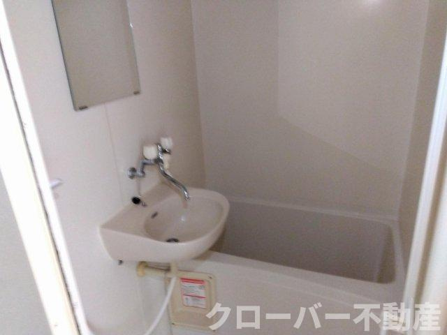 レオパレス宇多津の浴室