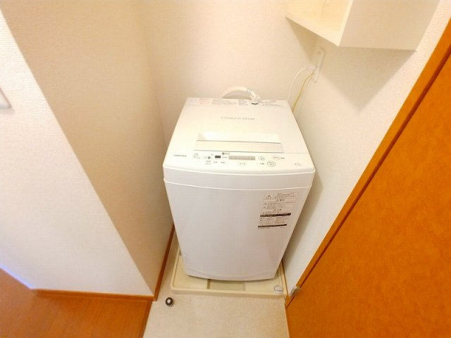 神戸市西区玉津町上池のアパートのその他|洗濯機