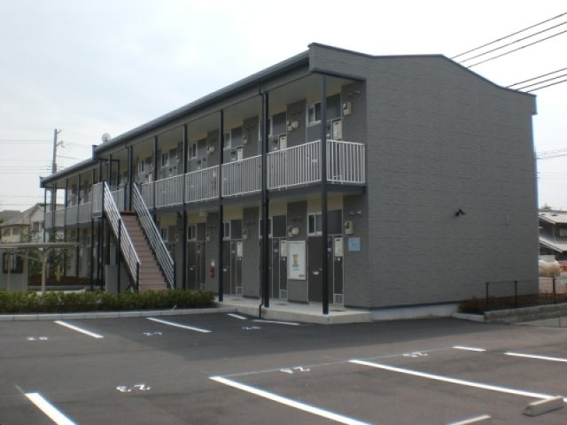 神戸市西区岩岡町西脇のアパートの外観