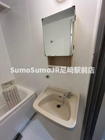 古川ハイツの洗面所|コンパクトで使いやすい洗面所
