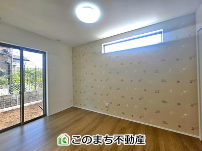 ハートフルタウン宇都宮市清原台4丁目941番の設備|居室のサッシにはペアガラスを採用しております。高い断熱性による省エネと結露対策に有効です。