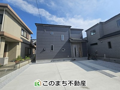ハートフルタウン宇都宮市清原台4丁目941番の外観|建物完成につき内覧可能です！
飽きのこないシンプルな外観と
閑静な住宅街は永住の地にピッタリです♪