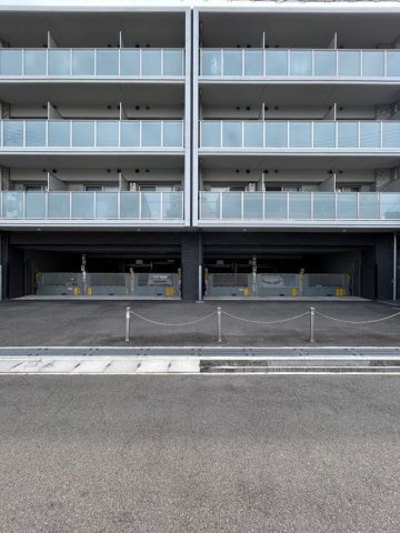 エスプレイス神戸グレースの駐車場