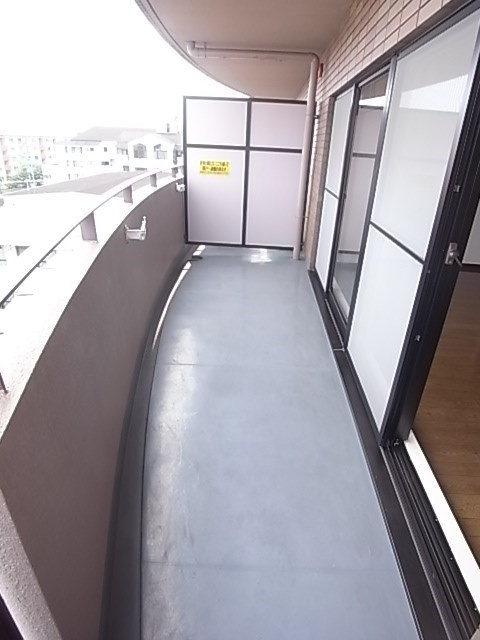 アルコ北園田のバルコニー|広々としたバルコニーです