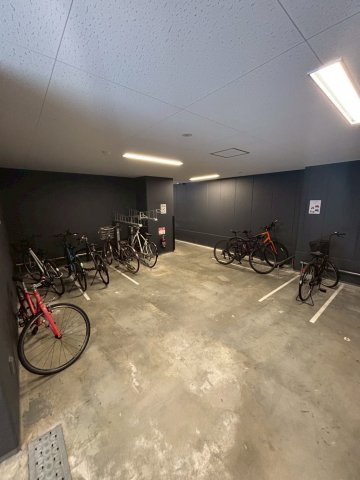 クオーレ神戸山手の駐車場