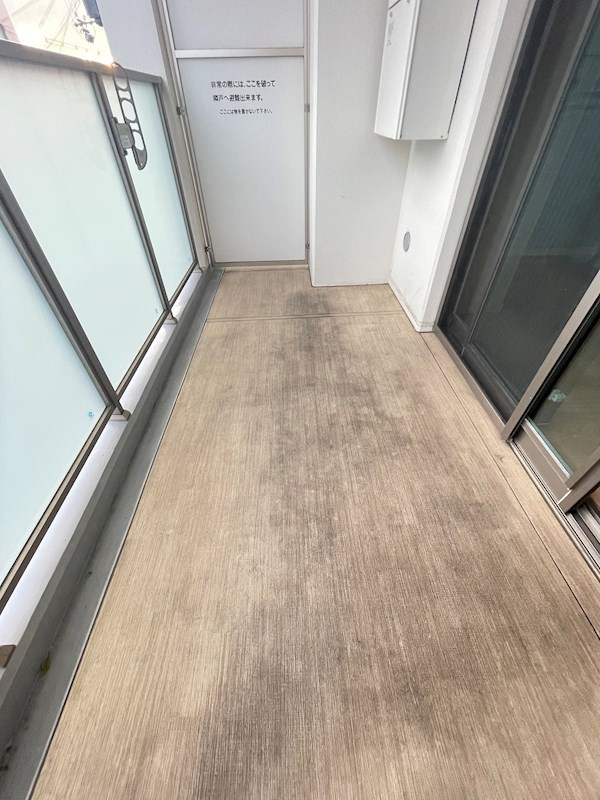 ソフィット岬のバルコニー|バルコニーがあります