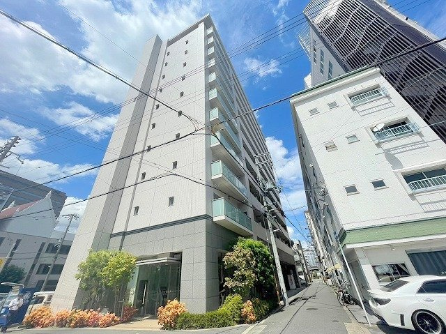 フィールドライト新大阪の外観