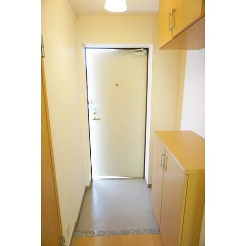 藤沢市辻堂２丁目の賃貸マンションの玄関