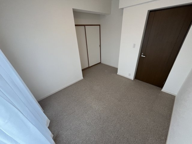 コスモ東岩槻の洋室