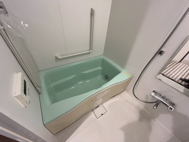 コスモ東岩槻の浴室|落ち着いた空間のお風呂です