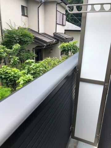 ヴァンベール生田のバルコニー