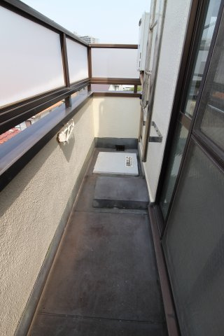 旭が丘伸和ハイツのバルコニー