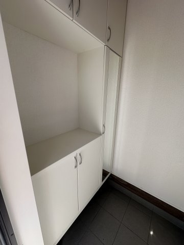 朝霞市根岸台33期　新築分譲住宅１号棟の玄関