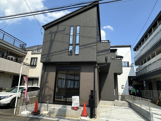 朝霞市根岸台33期　新築分譲住宅１号棟