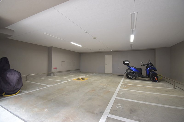 【駐車場】ディームス江坂 