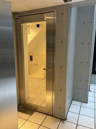【エントランス】