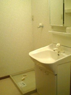 メゾンセレッソ　Ⅰの洗面所|忙しい朝には欠かせない洗面所です