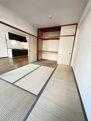 KDXレジデンス夙川ヒルズ　1番館の和室