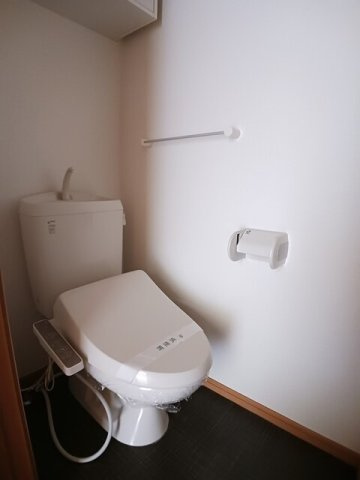 ノイ・ブローテＡのトイレ|シンプルで使いやすいトイレです