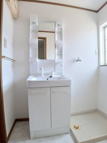 メゾンセレッソ　Ⅱの洗面所|使いやすい洗面所です
