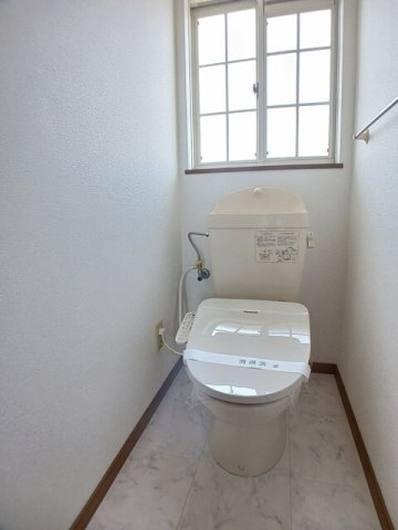 メゾンセレッソ　Ⅱのトイレ|清潔感のあるトイレです
