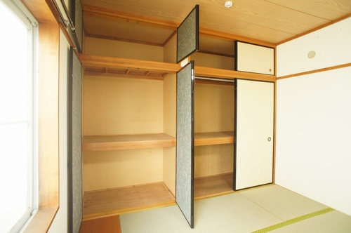 メゾン末広の収納