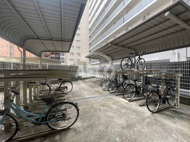 アーデン新大阪の設備|アーデン新大阪　駐輪場