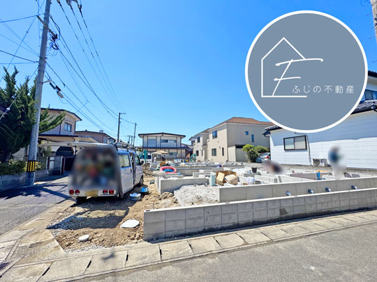 多賀城市留ケ谷3丁目の前面道路含む現地写真
