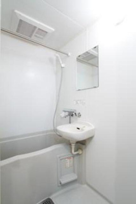 【浴室】 | アルテーヌ新横浜 | ※写真は同タイプ住戸です。