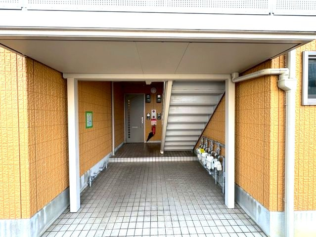 ファミネスのエントランス