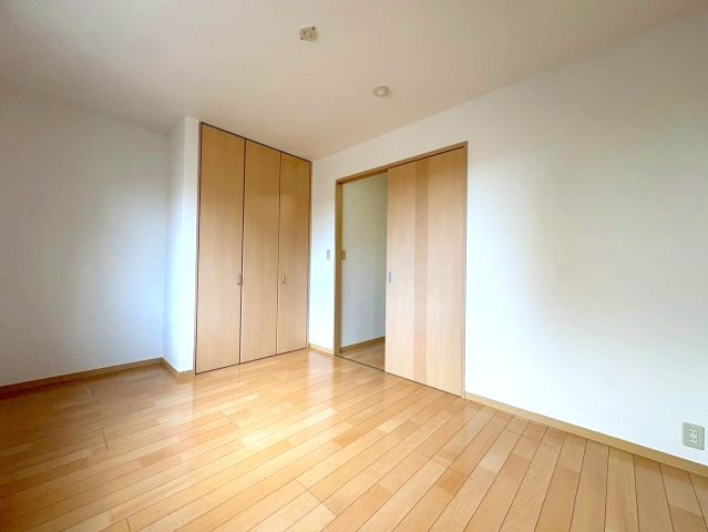 ファミネスの洋室