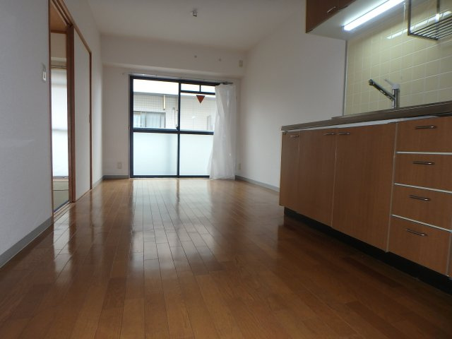 中島マンションの居間・リビング