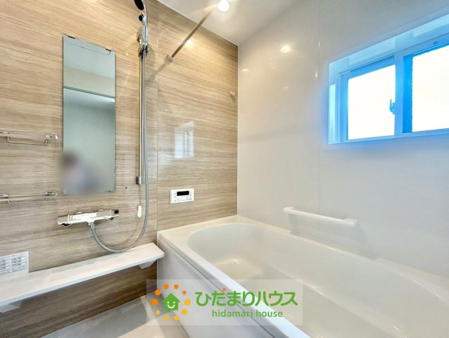 ワイウッドコート加須市南篠崎第３期　新築一戸建て　01の浴室
