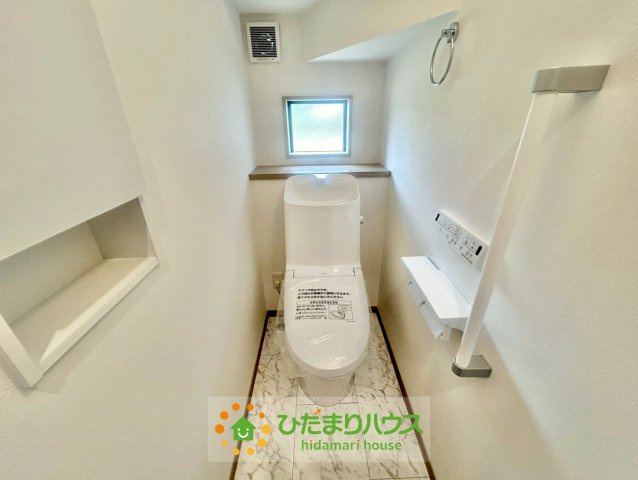 ワイウッドコート加須市南篠崎第３期　新築一戸建て　01のトイレ