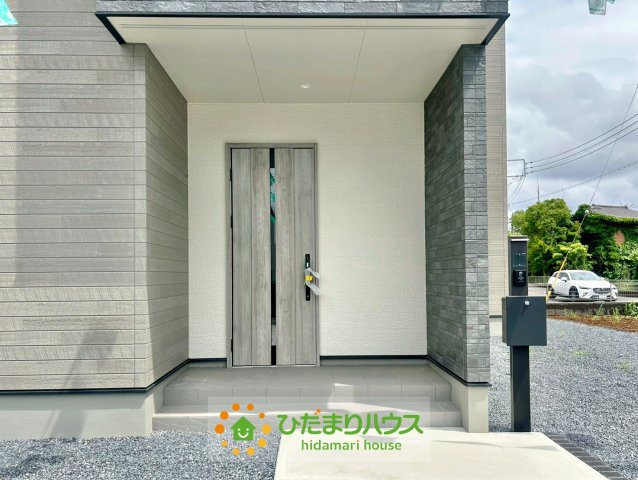 ワイウッドコート加須市南篠崎第３期　新築一戸建て　01の玄関