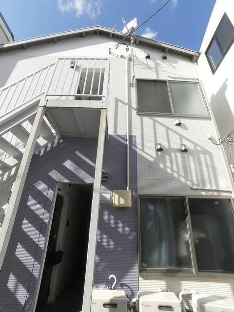 リプロンビギン三軒茶屋Ⅱの外観