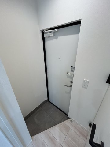 LEGGERO武庫川 (レジェロ武庫川)の玄関