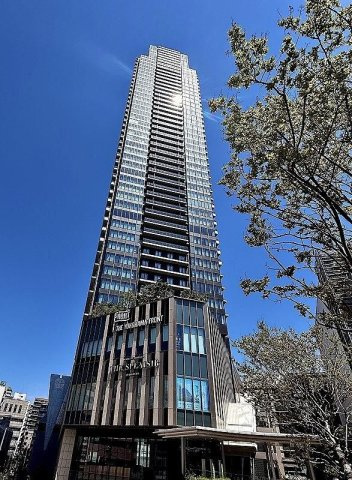 ＴＨＥ　ＹＯＫＯＨＡＭＡ　ＦＲＯＮＴ　ＴＯＷＥＲ