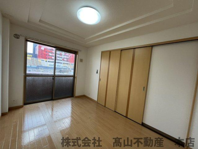 宗像市徳重２丁目のアパートの洋室