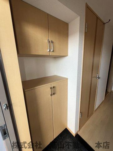 宗像市徳重２丁目のアパートの収納