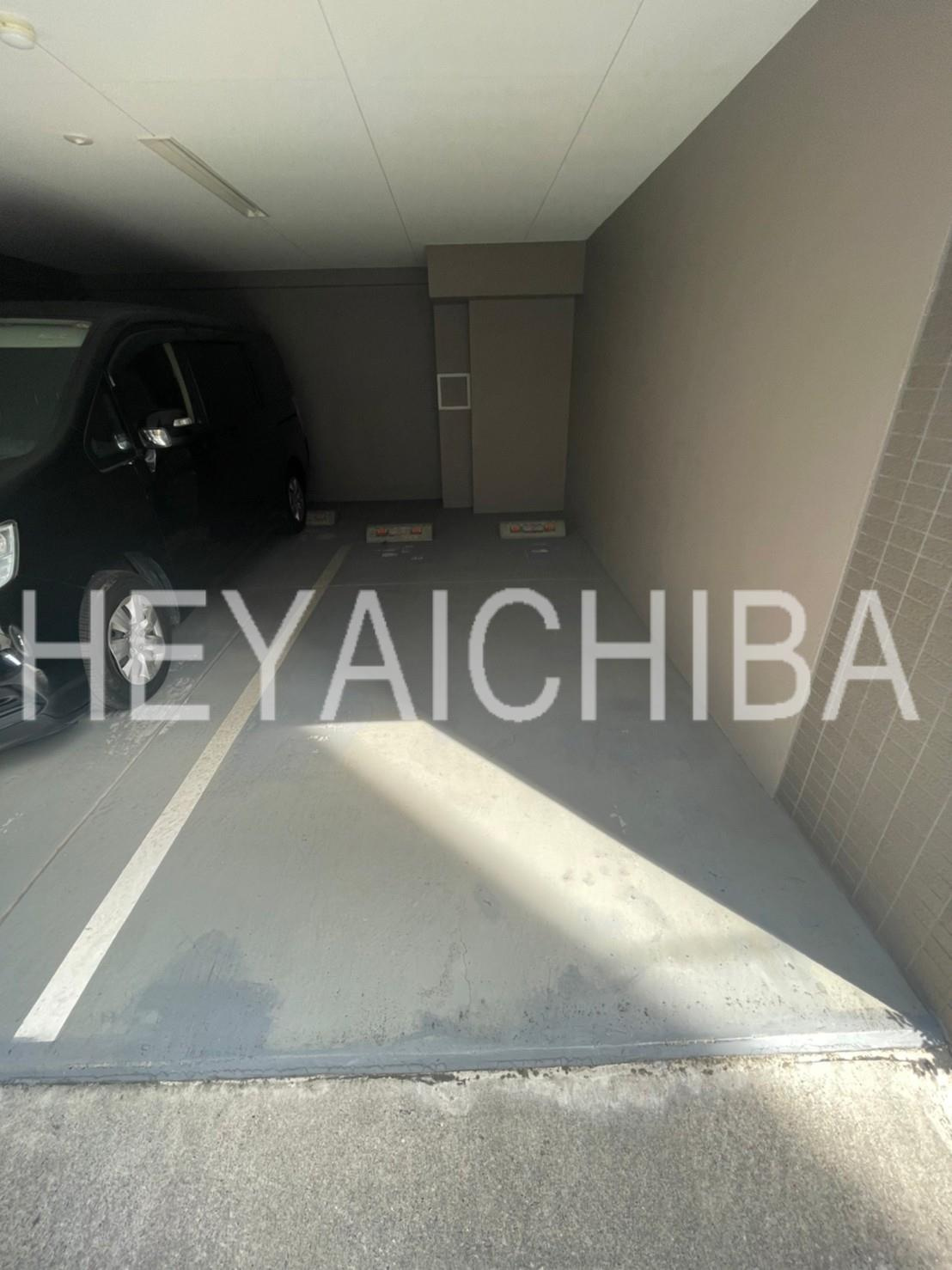 プリムヴェール蔵前の駐車場