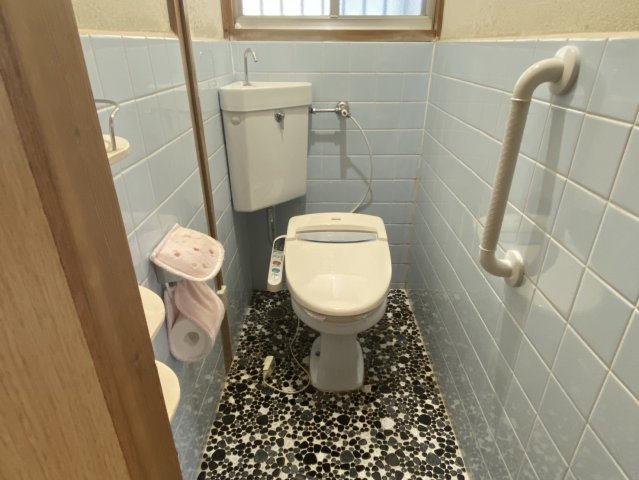 神戸市西区玉津町今津戸建のトイレ
