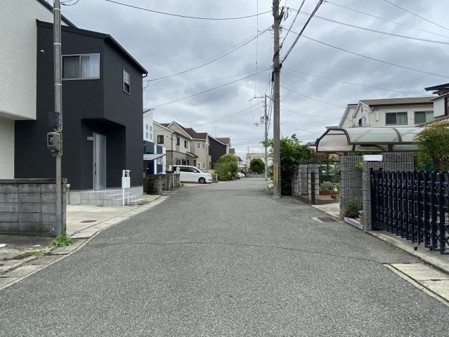 神戸市西区玉津町今津戸建の前面道路含む現地写真
